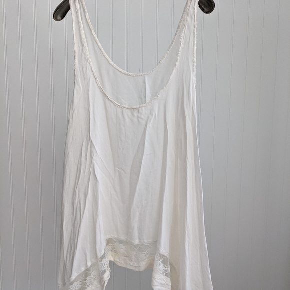Free People white flowy lace top - Picture 3 of 3